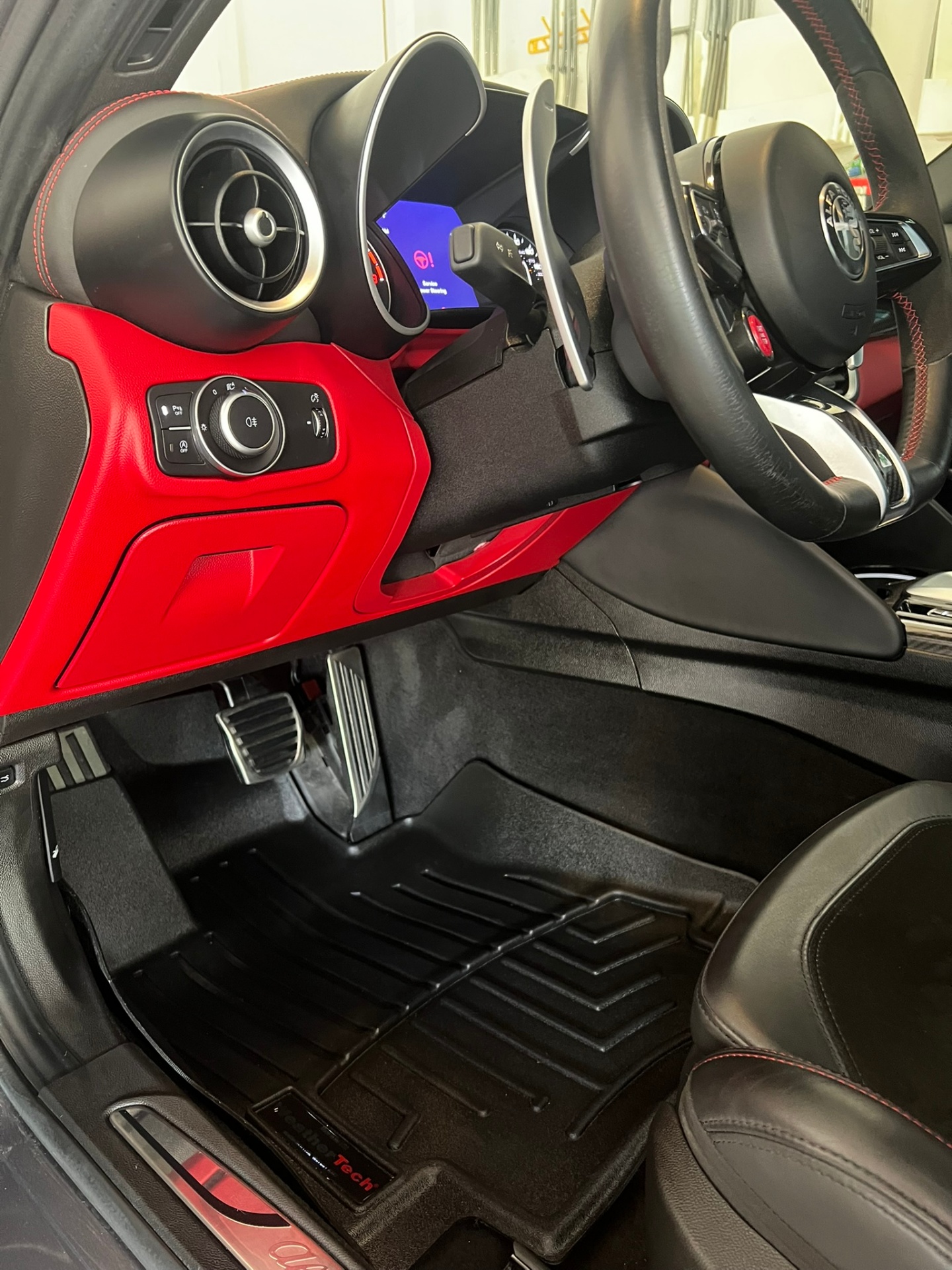 Spotless footwell and floor mats